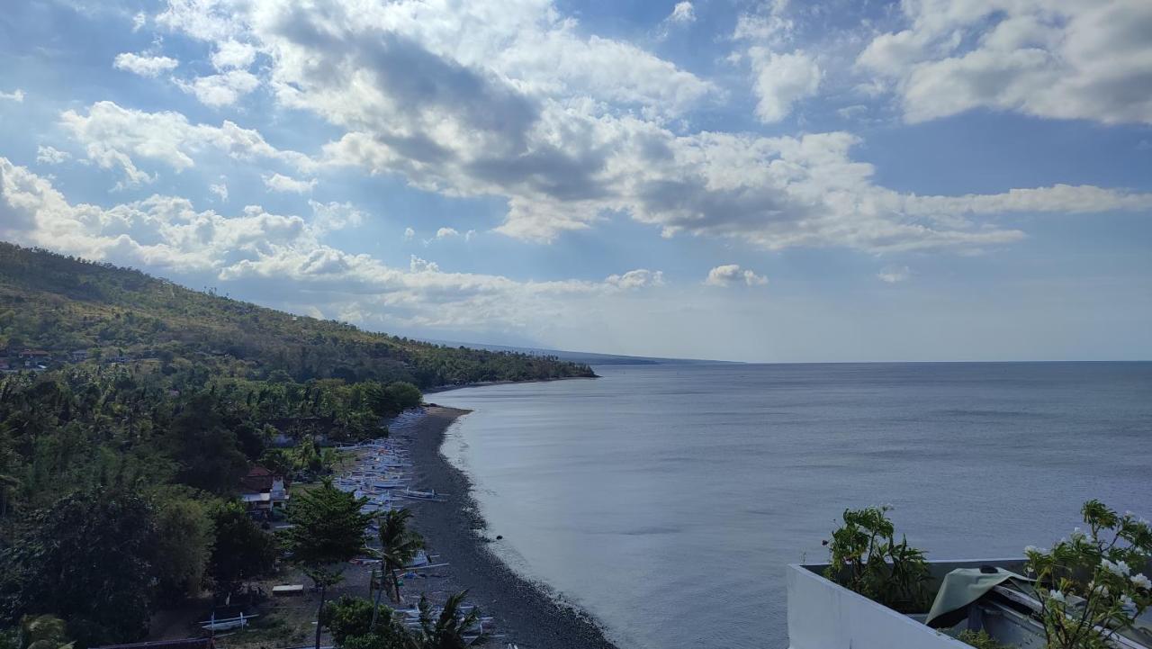 Waenis Sunset View Hotel And Restaurant, Amed, Bali מראה חיצוני תמונה