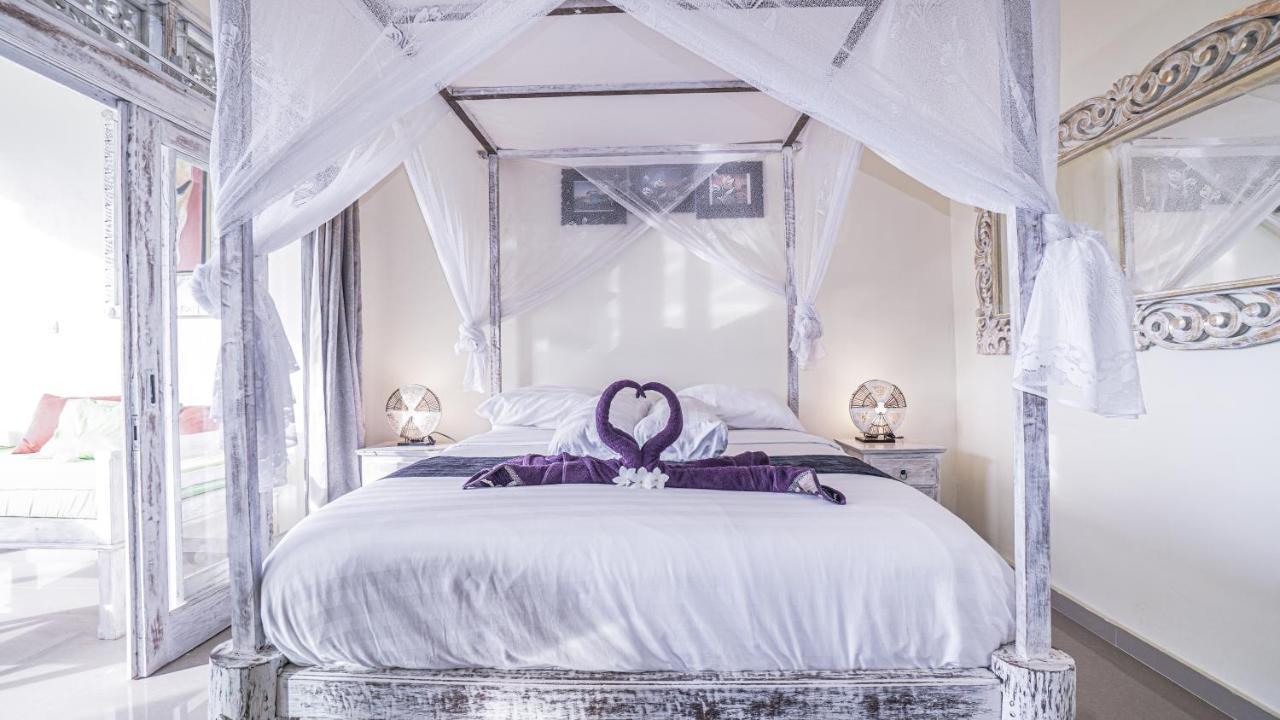 Waenis Sunset View Hotel And Restaurant, Amed, Bali מראה חיצוני תמונה