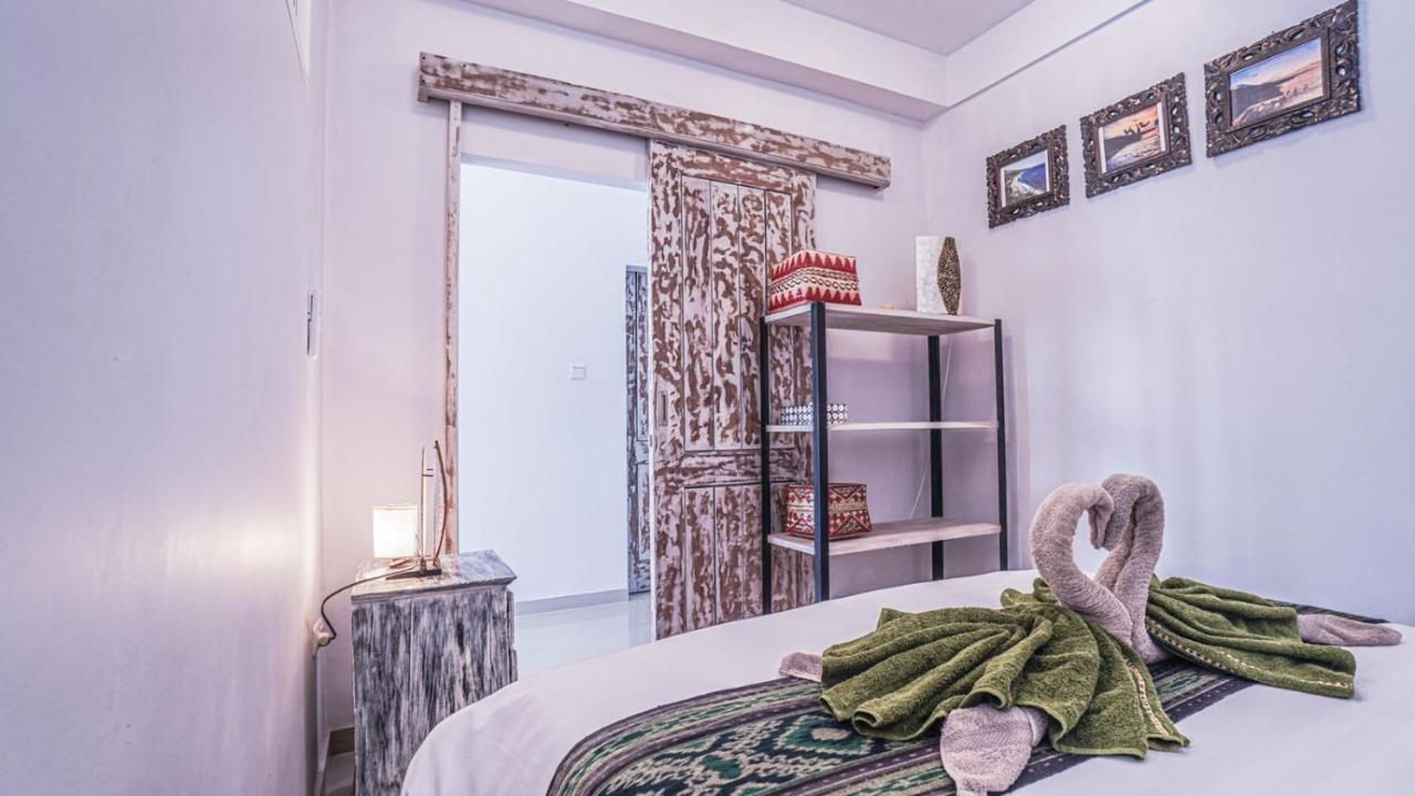 Waenis Sunset View Hotel And Restaurant, Amed, Bali מראה חיצוני תמונה