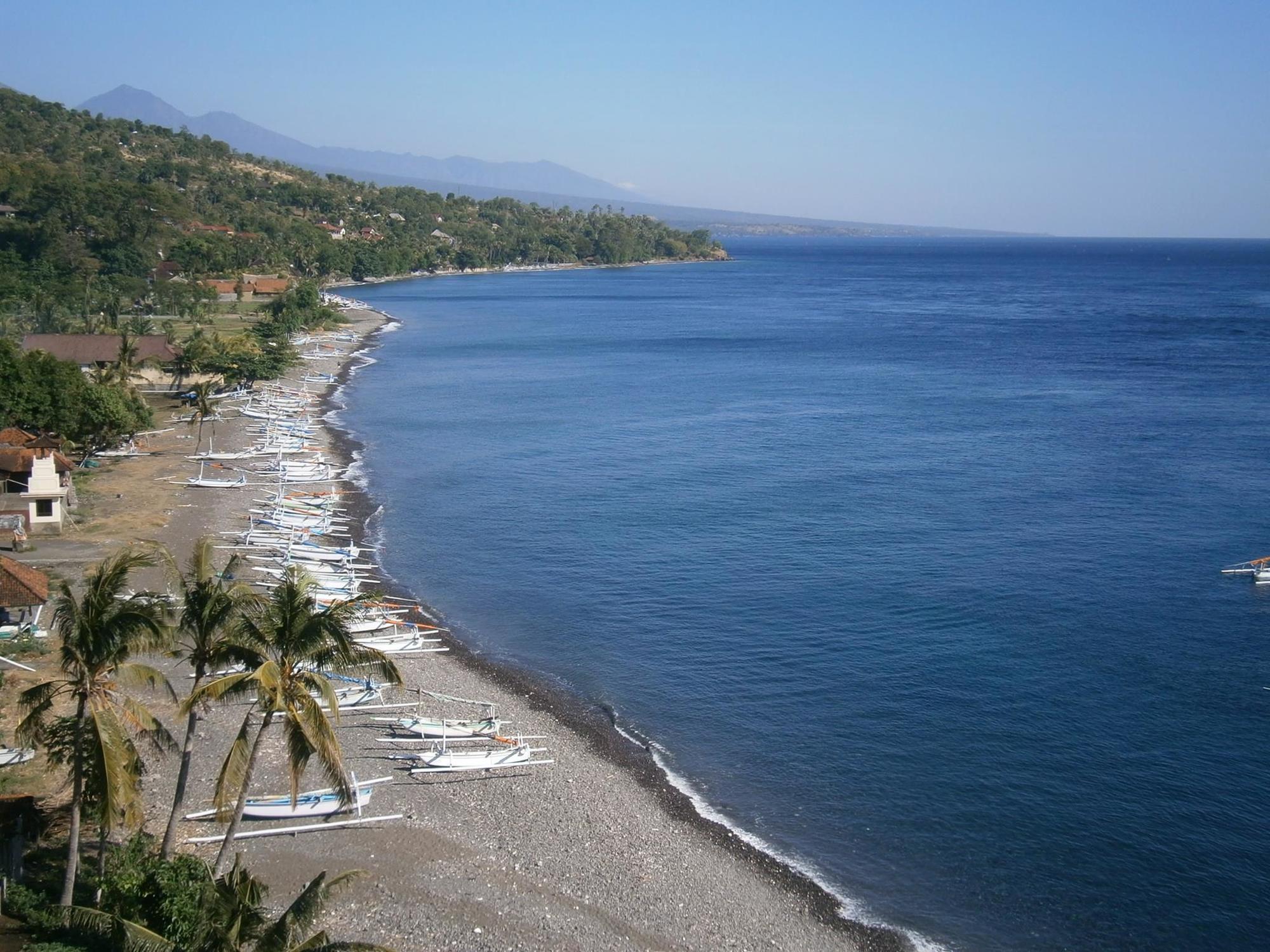 Waenis Sunset View Hotel And Restaurant, Amed, Bali מראה חיצוני תמונה