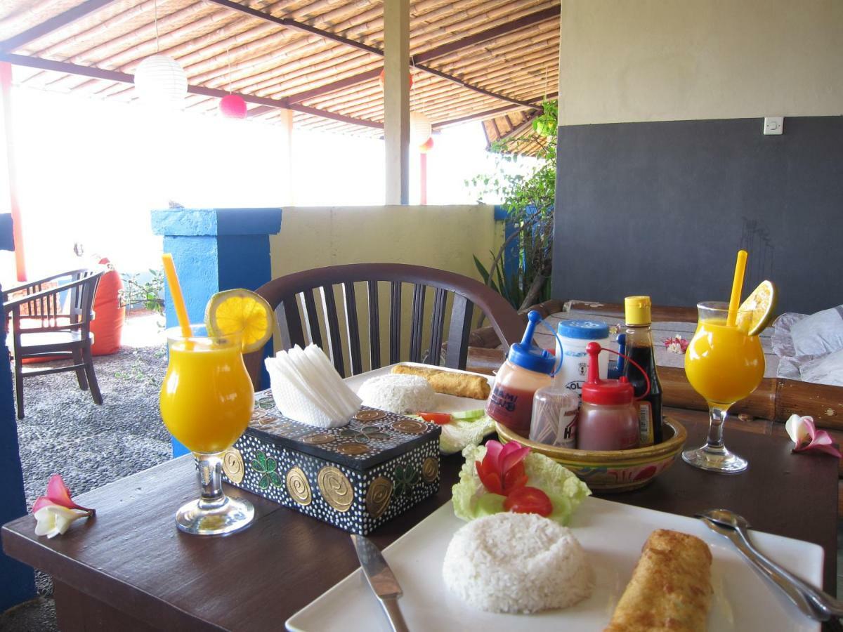 Waenis Sunset View Hotel And Restaurant, Amed, Bali מראה חיצוני תמונה
