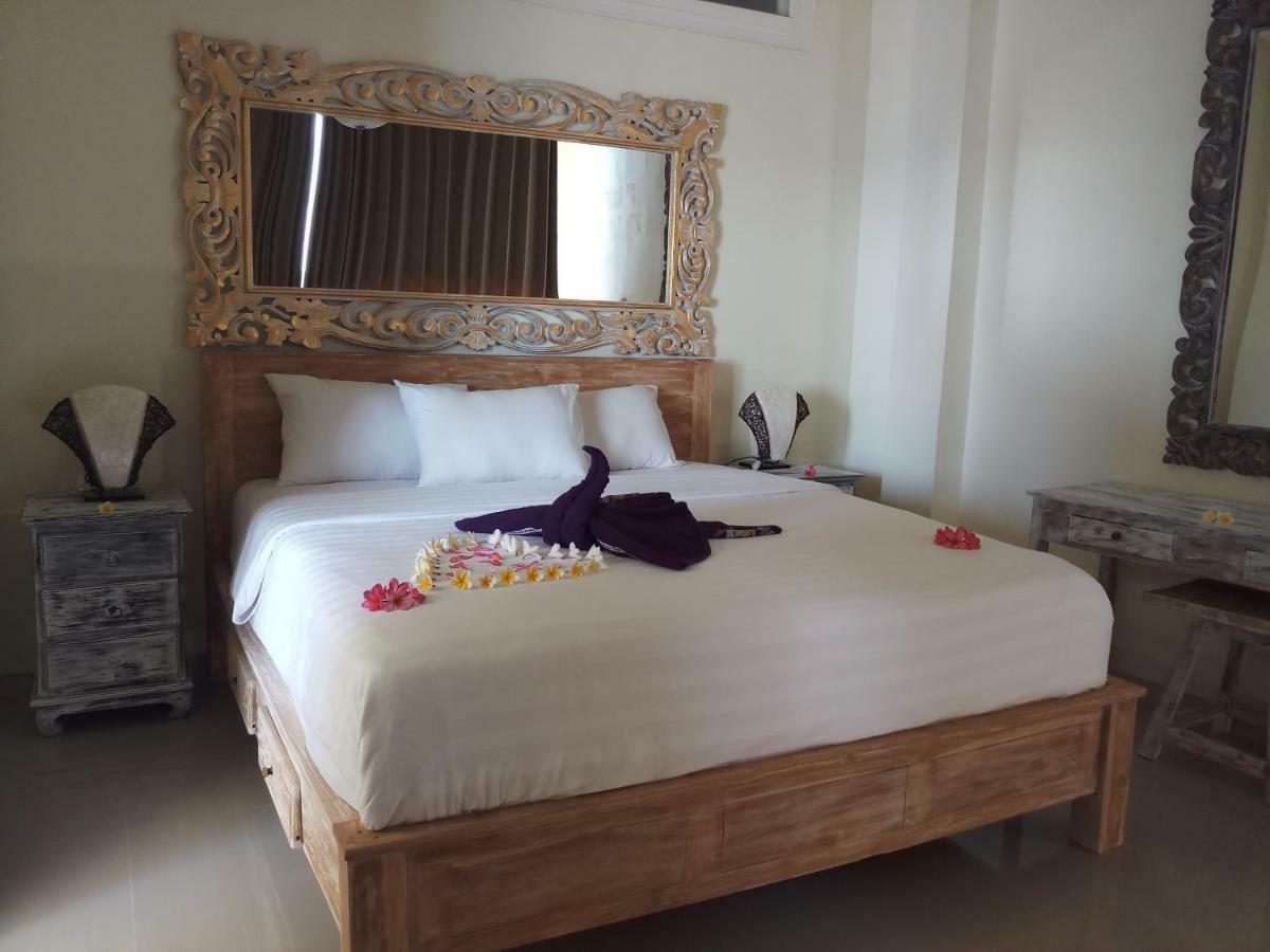 Waenis Sunset View Hotel And Restaurant, Amed, Bali מראה חיצוני תמונה