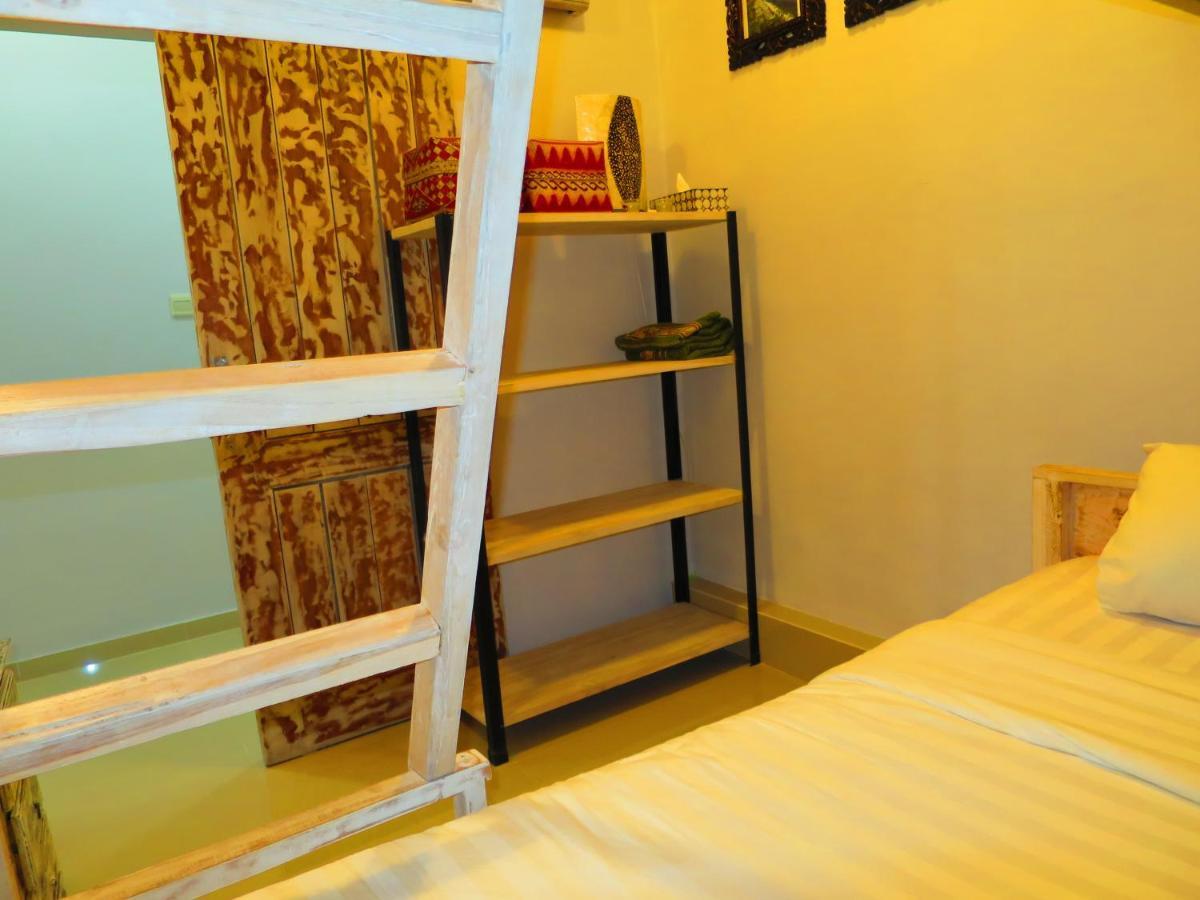 Waenis Sunset View Hotel And Restaurant, Amed, Bali מראה חיצוני תמונה
