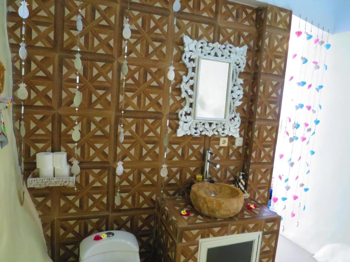 Waenis Sunset View Hotel And Restaurant, Amed, Bali מראה חיצוני תמונה